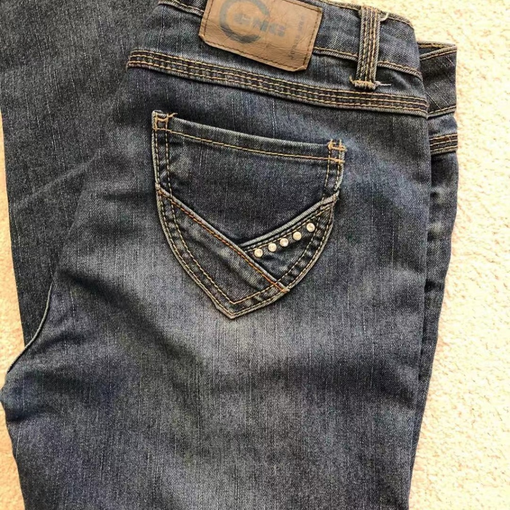 Jeans - Picture 3 of 4